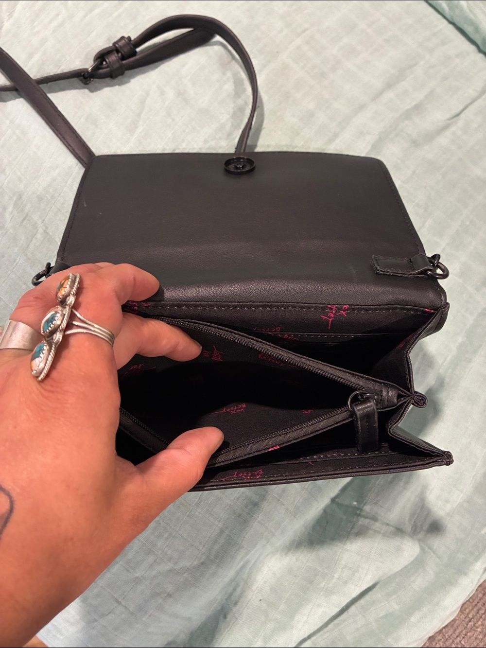 Betsey Johnson Halloween Skull Purse - Picture 6 of 9